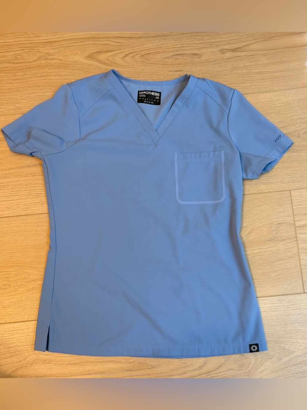 Hypothesis Scrub Top Ceil Blue V Neck Medical Nurse Performance Wear Small